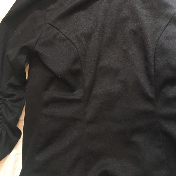 Suzy Shier cloth blazer - Picture 3 of 3